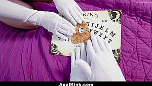 Pervert stepson pranks sexy stepmom with anal kink!