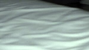 सौतेला भाई कंडोम के साथ टैबू रात चोरी से, कोई बड़ी बात नहीं