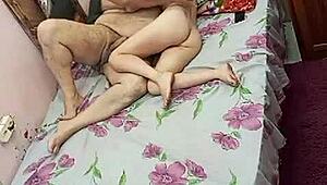 novinha gets eaten by old hairy bodybuilder in lingerie 😈