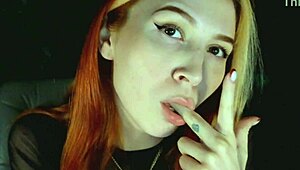 Look how I suck my thumb