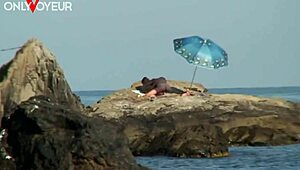 Beach Voyeur Shoot Turns Into Hardcore Sex Under Sun!