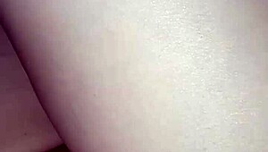 PREGNANT MILF SLAPPED QUICKLY ON HER PUSSY