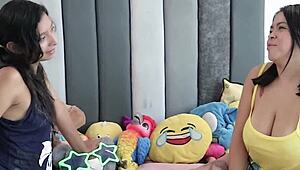 compartiendo verga con mi amiga in wild tit play