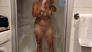 tanned stepsister in sharm el sheikh hotel bathroom
