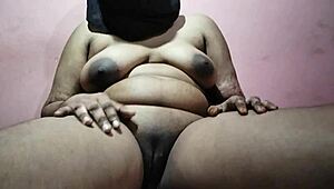 indian princess with huge natural tits gets a sensual massage 😍