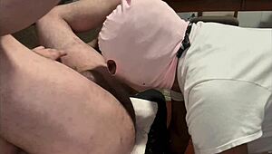 एबोनी फेसफक बिच उल्टी और रिमिंग, बहुत गंदा! 🤮