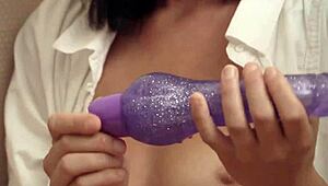 Detailed Real Lesbian Orgasm with Vag Toy and Food Play