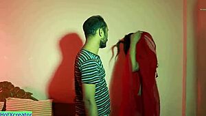 इंडियन ट्रांस भाभी वाइल्ड हॉर्नी बेडरूम ऐक्शन की प्यासी है