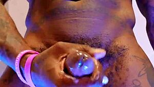 Hey, wanna see Hallelujah Johnson dominate game night at Staples Center?