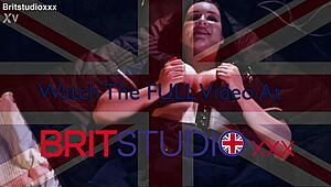 i tease as a hot nurse and make my patient cum