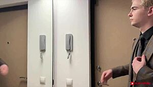 Heeramandi Ki Randi - Saiyaan Hato Jao in Sensual Display