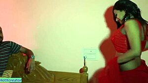 इंडियन ट्रांस भाभी वाइल्ड हॉर्नी बेडरूम ऐक्शन की प्यासी है