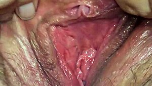 thick preggo milf gushes hard from her big juicy pussy. watch her squirt everywhere tonight