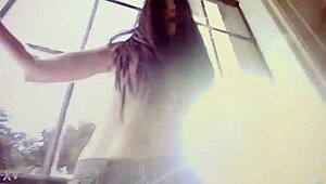 natalia oreiro dances with sexy, intriguing moves