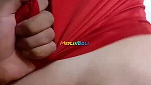 मेरी क्यूनाडिटा रियल एमेच्योर होममेड बेंगिंग में अंदर फिनिश करने के लिए व्हिस्पर करती है