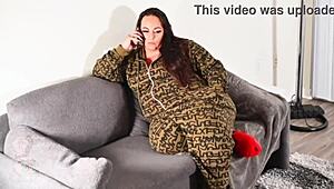 Welfare check on pornstars