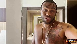 Blonde Lexi Love rides Rome Major's huge cock