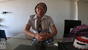 Hey, por favor, ayúdame con mi tarea, ¡haré lo que sea que me pidas, de verdad!