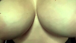 Yo, wanna watch Italian milf Artemisia Love bounce her big tits solo?