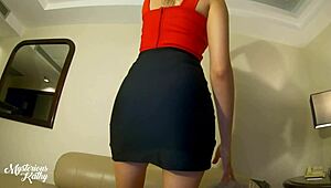 Maridão na punheta vendo esposinha piranha na pica de outro macho no Red - MysteriousKathy