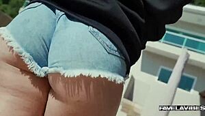 i'm enjoying the sunny day and fucking this sexy latina good