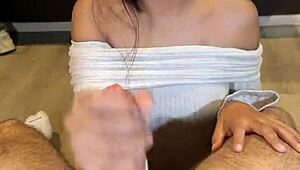 A beautiful Asian teen sucks cock and gets cum in mouth 😋