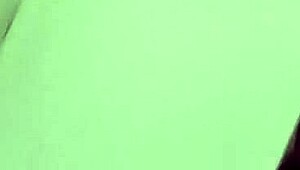 enteada enganada por padrasto pervertido, usando educação sexual com brinquedo. como isso aconteceu?