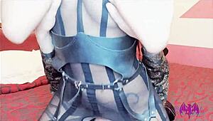 Mexican Roommate Debuts Muff Diving on Shaved Pussy!