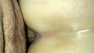 Watch Soso the MILF reach orgasm with close-up pussy fucking!