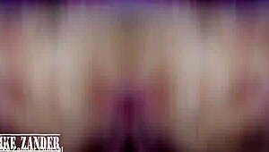 यो, मेल्स ब्लैंको, तू टीं 18+ स्टूडेंट कॉस्प्ले में अस्स ले रही है?!