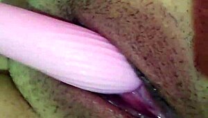 Watch this naughty girl orgasm 😍 homemade masturbation.
