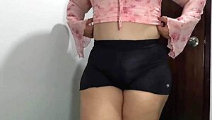 El Perfecto Culote Sexy De Mi Suegra Antes De Irse A La Cama A Descansar.