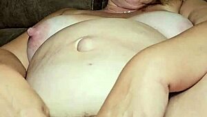 Preggo milf moans, I’m cumming so hard on this home video!