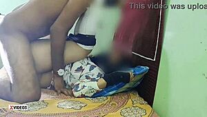 यह नॉटी इंडियन वाइफ मेरे बड़े लंड को अपनी टाइट चूत में चाहती थी