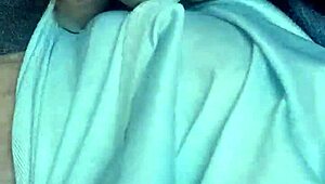 byrd is jerking off for ladybyrd in homemade solo