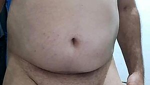 uhh, can't believe how hot this plus size brasileiro is!