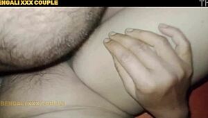 मैं अपनी सौतेली बहन के साथ होटल रूम शेयर करता हूं, बंगाली कपल फैमिली थेरेपी में