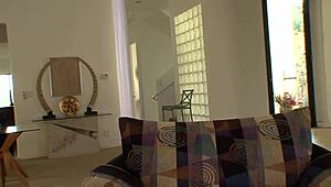 Jamie Elle Takes Black Dick Deep in Her Tight Twat