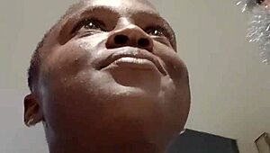 Nigerian girl at West Hills mall indulges in bathroom masturbation 😏