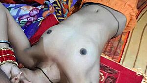 गर्म देसी भाभी भाई से हार्डकोर ऐनल करती है