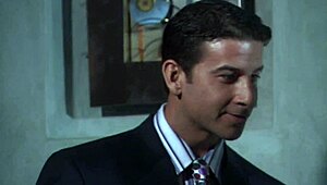 यार, मैं हॉट लेस्बियंस और बॉन्डेज प्ले में इतना इन है, समझा?