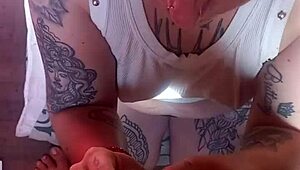 Morning craving, she begs for cum in mouth