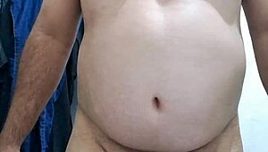 uhh, can't believe how hot this plus size brasileiro is!