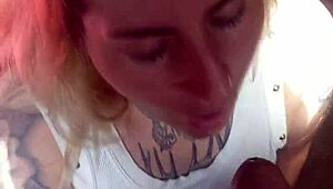 Morning craving, she begs for cum in mouth