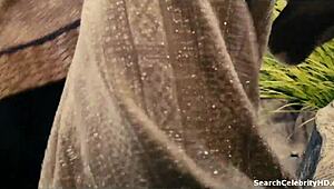 सेक्स एंड जेन 2011 मिल्फ ब्रूनेट बिग टिट्स शो करती है 🔥