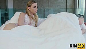 Rim4K Teen Woman Addicted To Man's Tushy Wants To Taste It In Bed