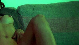 the beautiful yaira and her girlfriend spend the night at home with oral sex