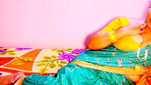 साड़ियों में भारतीय लेस्बियन रोमांस, बहुत इंटेंस लगता है, सेक्स