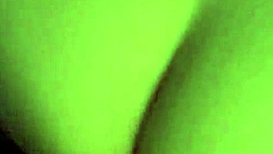 टिंडर डेट हो गई विशाल काले लंड से जंगली गांड चुदाई में, इंटरेस्टेड?