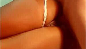 pequena tentou dar o cu virgem para po coroa bonbado?